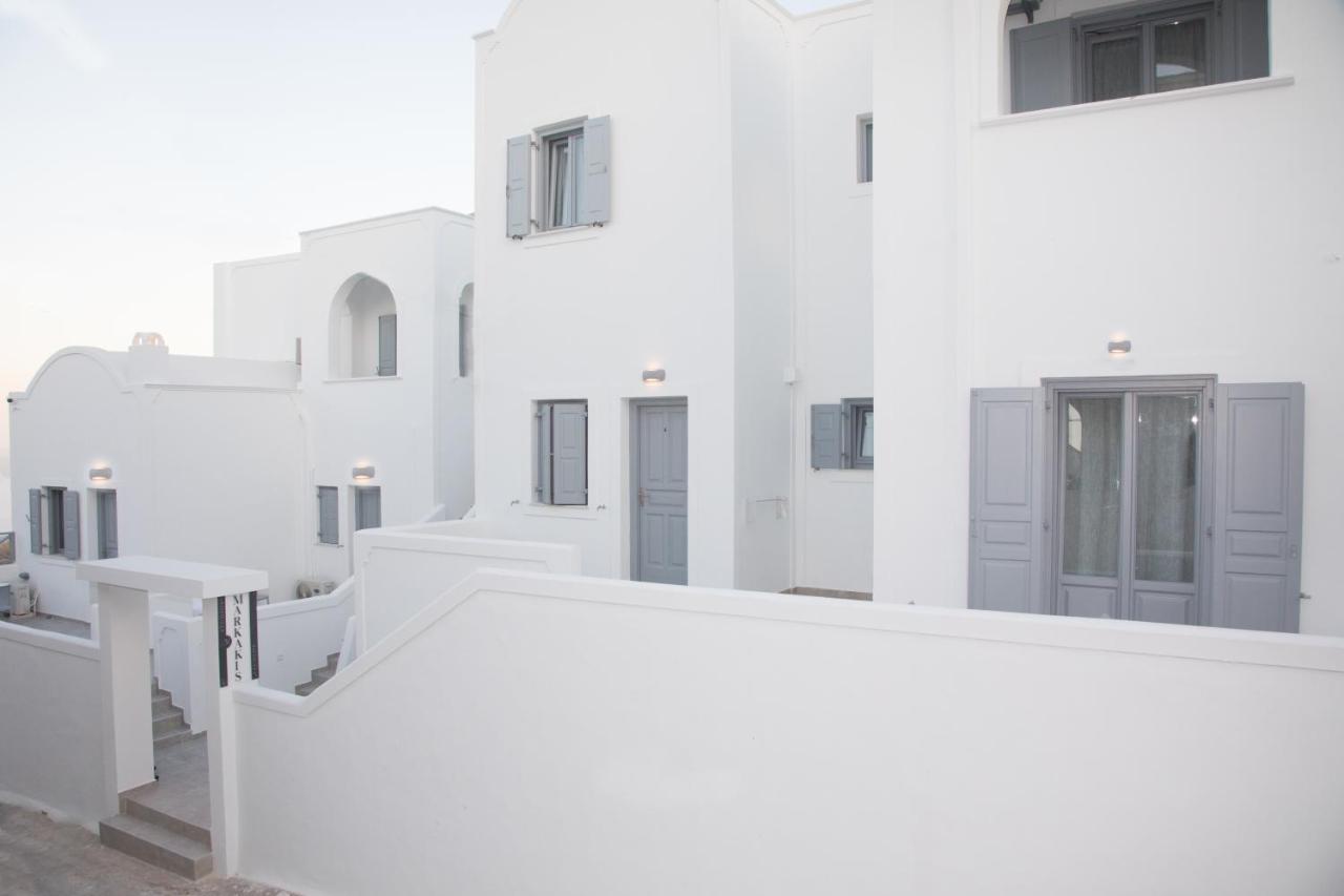 Markakis Studios Fira Town Экстерьер фото
