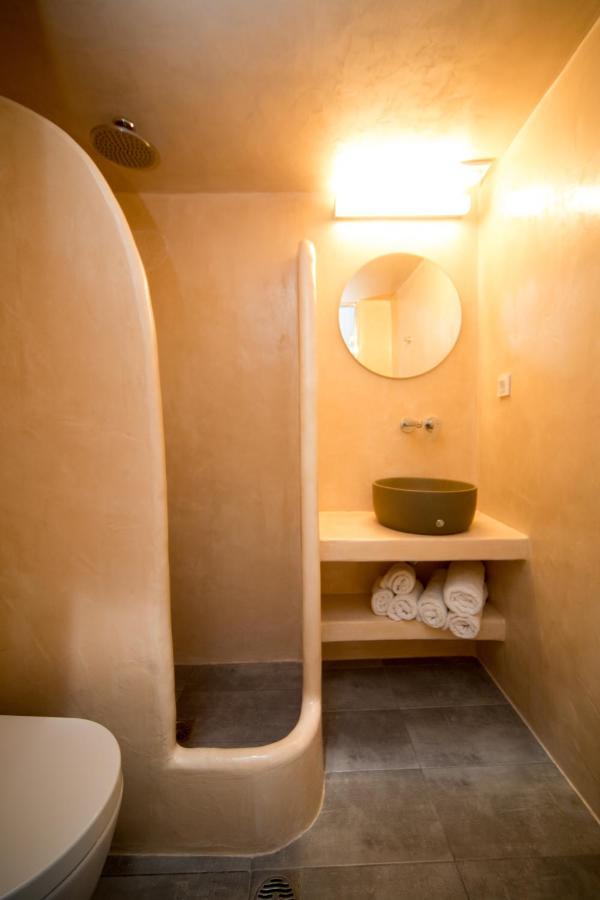 Markakis Studios Fira Town Экстерьер фото
