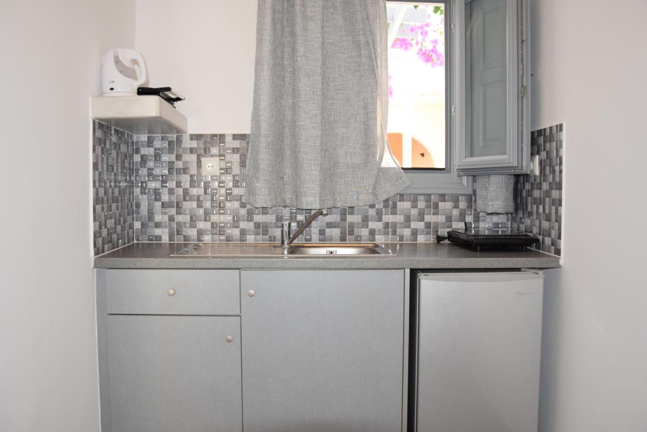 Markakis Studios Fira Town Экстерьер фото