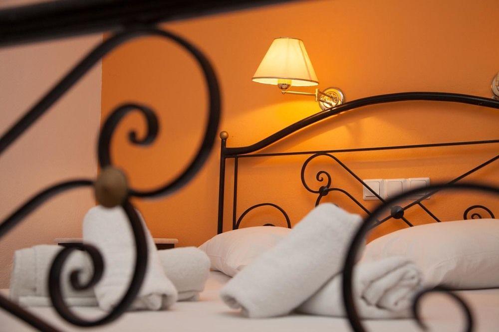 Markakis Studios Fira Town Экстерьер фото